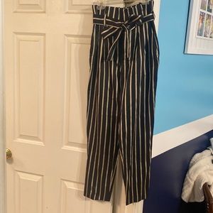 New with tags H&M paper bag pants